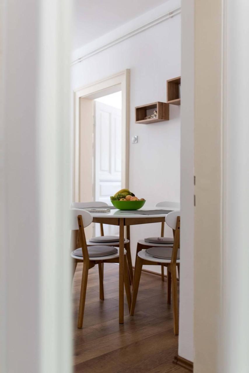 Apartman Park Leilighet Daruvar Eksteriør bilde